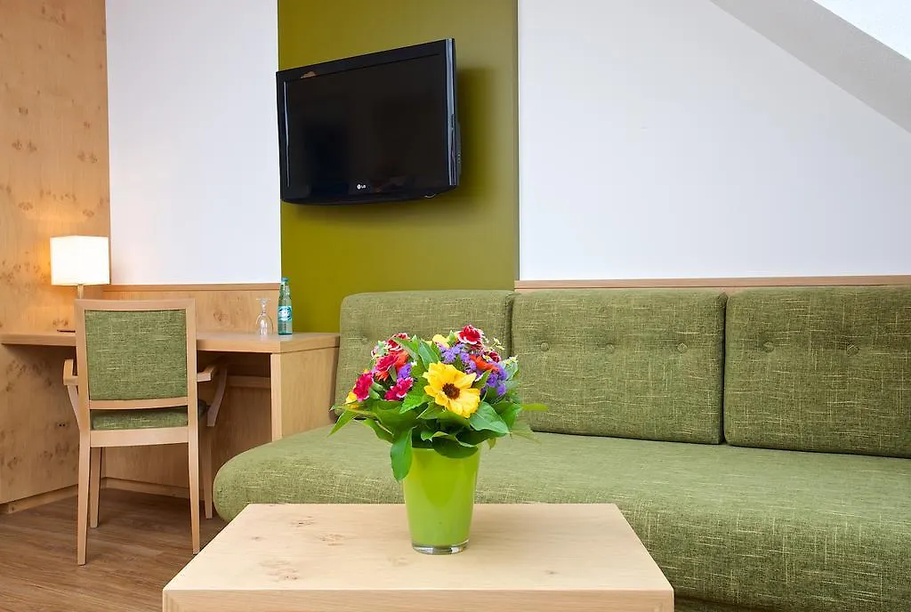 Hotel Zur Muehle Исманинг 3*,  Германия