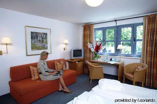 Hotel Zur Muehle Ismaning 3*,